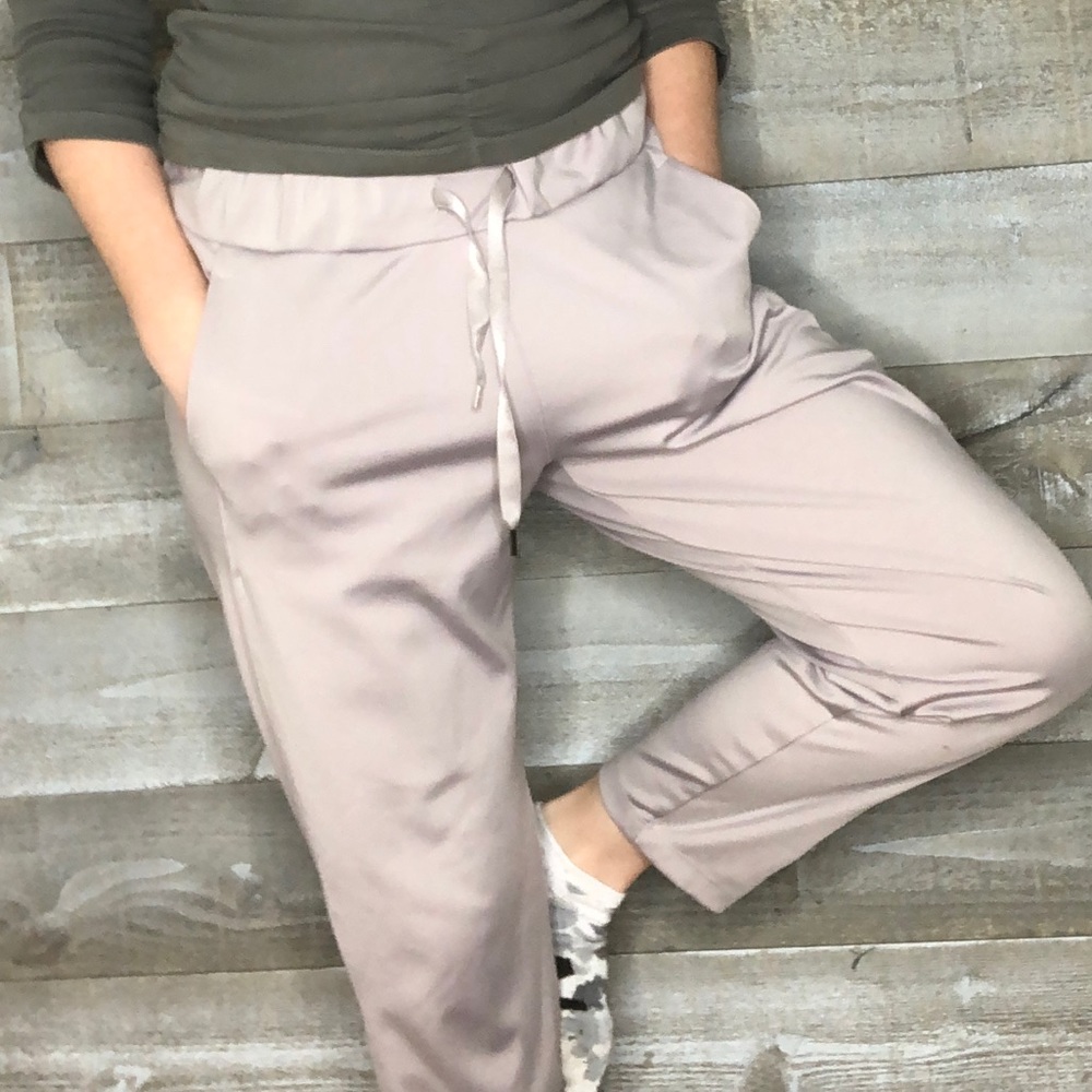 Skora 2.0 Lux lilac jogger work from home casual workout pants